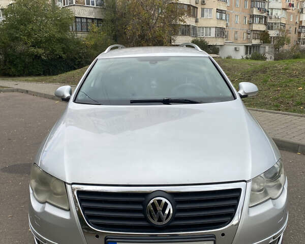 Серый Фольксваген Пассат, объемом двигателя 1.97 л и пробегом 395 тыс. км за 6000 $, фото 1 на Automoto.ua