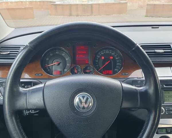 Сірий Фольксваген Пассат, об'ємом двигуна 1.6 л та пробігом 212 тис. км за 5900 $, фото 33 на Automoto.ua