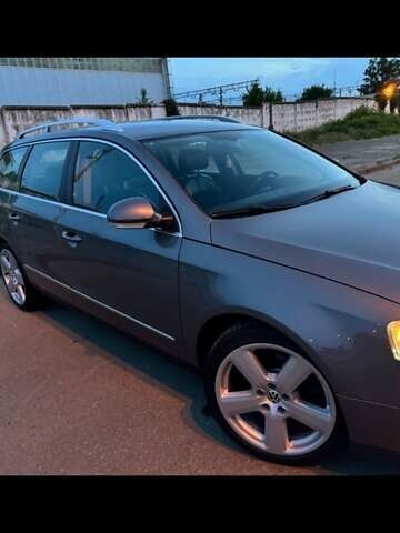 Серый Фольксваген Пассат, объемом двигателя 2 л и пробегом 198 тыс. км за 6900 $, фото 15 на Automoto.ua