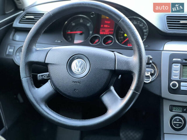Серый Фольксваген Пассат, объемом двигателя 2 л и пробегом 240 тыс. км за 5350 $, фото 22 на Automoto.ua