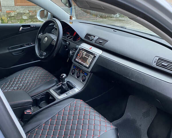 Сірий Фольксваген Пассат, об'ємом двигуна 2 л та пробігом 294 тис. км за 6300 $, фото 13 на Automoto.ua