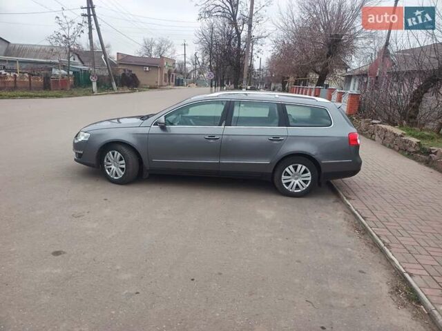 Серый Фольксваген Пассат, объемом двигателя 1.98 л и пробегом 452 тыс. км за 5000 $, фото 8 на Automoto.ua