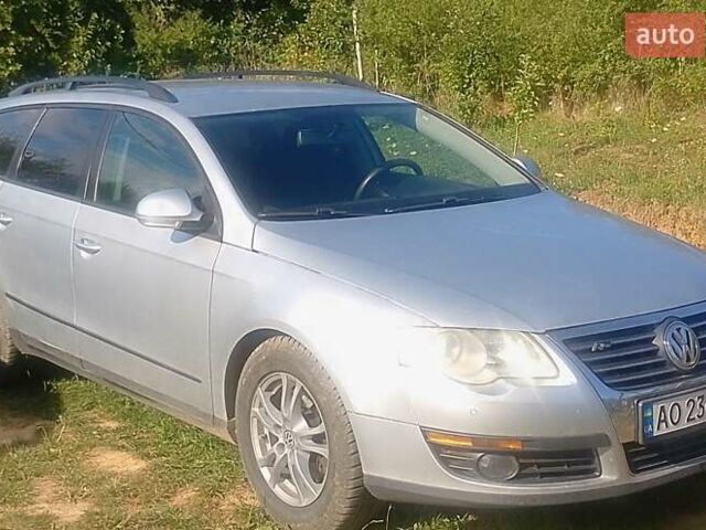 Серый Фольксваген Пассат, объемом двигателя 1.97 л и пробегом 298 тыс. км за 7000 $, фото 2 на Automoto.ua