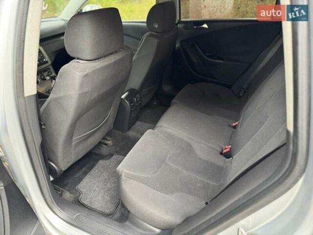 Сірий Фольксваген Пассат, об'ємом двигуна 2 л та пробігом 380 тис. км за 4999 $, фото 15 на Automoto.ua