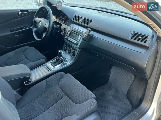 Серый Фольксваген Пассат, объемом двигателя 2 л и пробегом 240 тыс. км за 5350 $, фото 13 на Automoto.ua