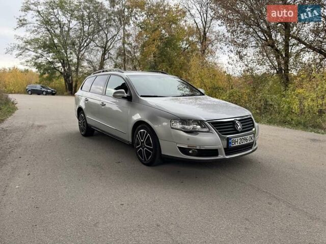 Сірий Фольксваген Пассат, об'ємом двигуна 2 л та пробігом 380 тис. км за 4999 $, фото 2 на Automoto.ua