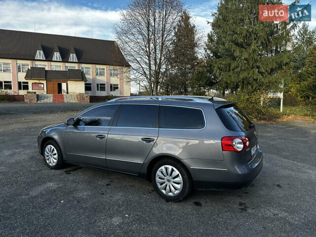 Серый Фольксваген Пассат, объемом двигателя 2 л и пробегом 260 тыс. км за 6500 $, фото 4 на Automoto.ua