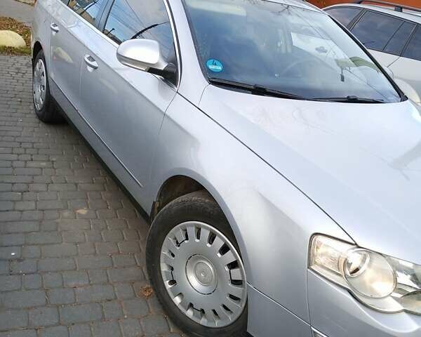 Серый Фольксваген Пассат, объемом двигателя 1.98 л и пробегом 240 тыс. км за 5800 $, фото 4 на Automoto.ua