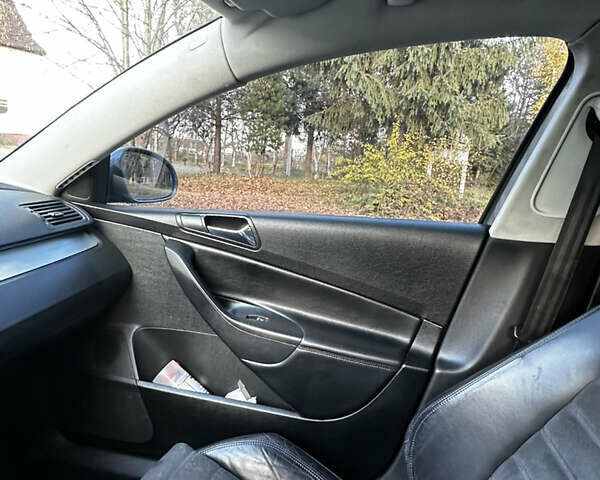 Серый Фольксваген Пассат, объемом двигателя 2 л и пробегом 260 тыс. км за 6500 $, фото 36 на Automoto.ua