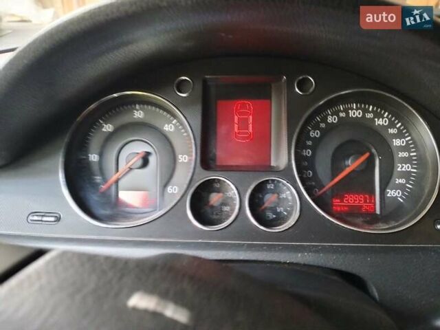 Серый Фольксваген Пассат, объемом двигателя 1.97 л и пробегом 289 тыс. км за 6700 $, фото 11 на Automoto.ua