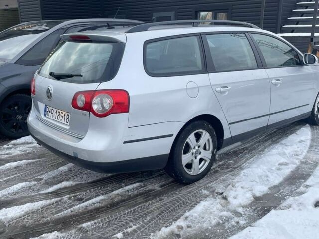 Серый Фольксваген Пассат, объемом двигателя 1.9 л и пробегом 340 тыс. км за 2550 $, фото 19 на Automoto.ua