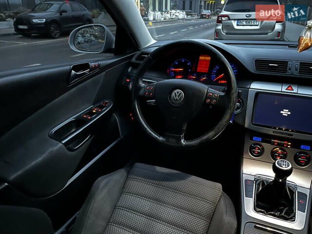 Сірий Фольксваген Пассат, об'ємом двигуна 1.9 л та пробігом 348 тис. км за 4650 $, фото 33 на Automoto.ua