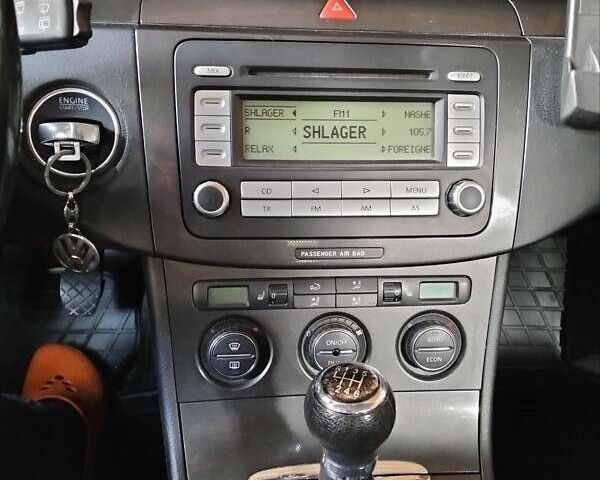 Серый Фольксваген Пассат, объемом двигателя 1.97 л и пробегом 289 тыс. км за 6700 $, фото 9 на Automoto.ua