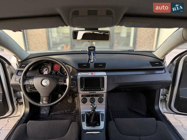Серый Фольксваген Пассат, объемом двигателя 2 л и пробегом 340 тыс. км за 5500 $, фото 22 на Automoto.ua