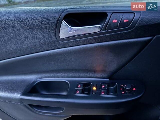 Серый Фольксваген Пассат, объемом двигателя 2 л и пробегом 198 тыс. км за 6900 $, фото 34 на Automoto.ua