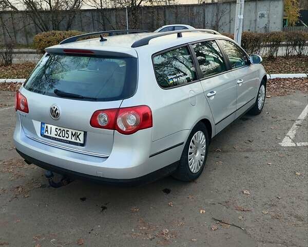 Серый Фольксваген Пассат, объемом двигателя 1.6 л и пробегом 278 тыс. км за 6500 $, фото 2 на Automoto.ua