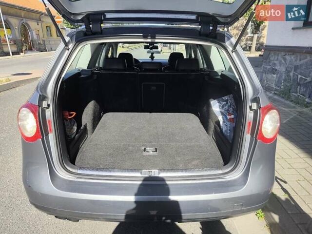 Серый Фольксваген Пассат, объемом двигателя 2 л и пробегом 300 тыс. км за 5200 $, фото 6 на Automoto.ua