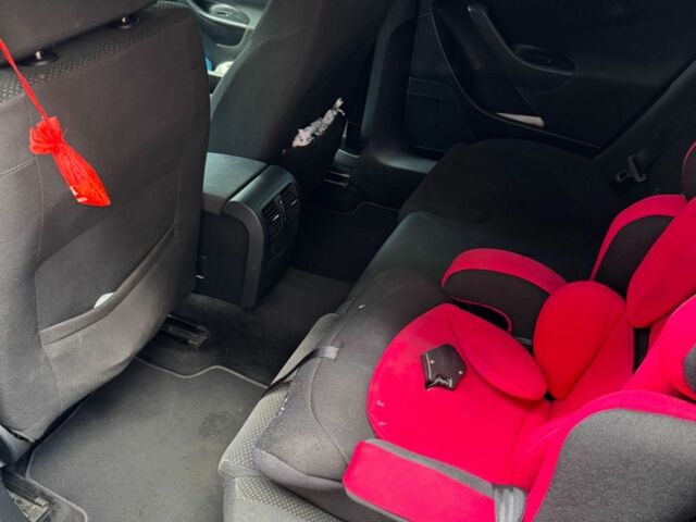 Серый Фольксваген Пассат, объемом двигателя 2 л и пробегом 428 тыс. км за 6100 $, фото 9 на Automoto.ua