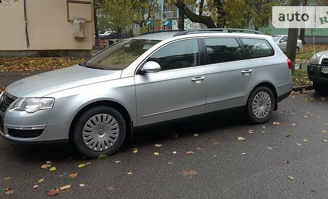 Серый Фольксваген Пассат, объемом двигателя 1.6 л и пробегом 165 тыс. км за 6500 $, фото 18 на Automoto.ua