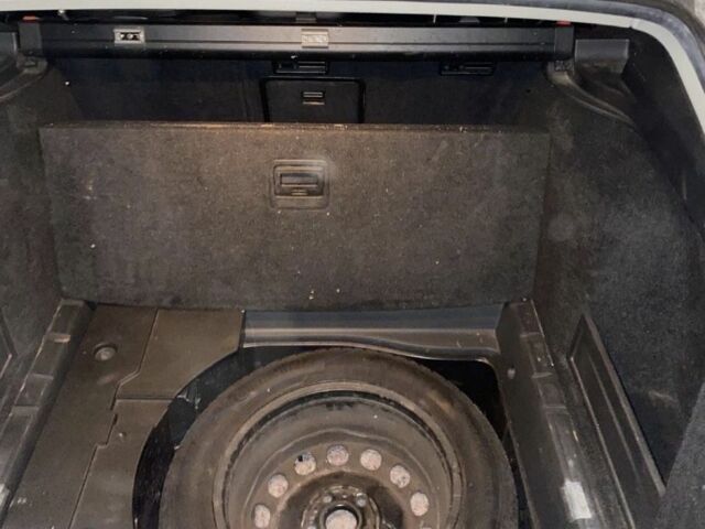 Сірий Фольксваген Пассат, об'ємом двигуна 2 л та пробігом 352 тис. км за 3650 $, фото 12 на Automoto.ua