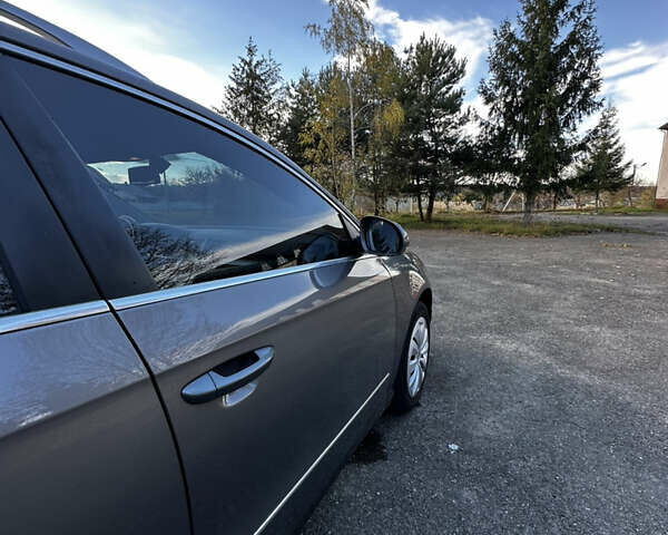 Серый Фольксваген Пассат, объемом двигателя 2 л и пробегом 260 тыс. км за 6500 $, фото 32 на Automoto.ua