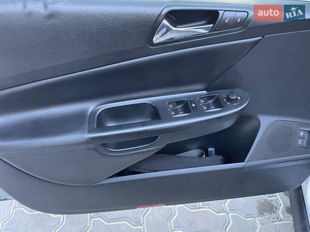 Сірий Фольксваген Пассат, об'ємом двигуна 1.97 л та пробігом 311 тис. км за 5900 $, фото 15 на Automoto.ua