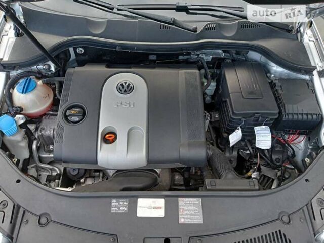 Сірий Фольксваген Пассат, об'ємом двигуна 1.6 л та пробігом 238 тис. км за 7300 $, фото 22 на Automoto.ua