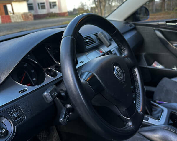 Серый Фольксваген Пассат, объемом двигателя 2 л и пробегом 260 тыс. км за 6500 $, фото 16 на Automoto.ua