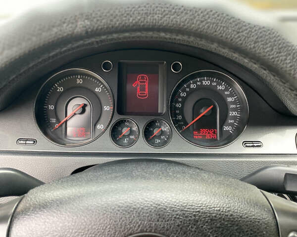 Серый Фольксваген Пассат, объемом двигателя 1.97 л и пробегом 395 тыс. км за 6000 $, фото 10 на Automoto.ua