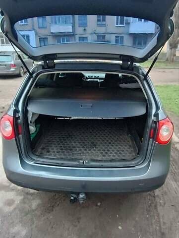 Серый Фольксваген Пассат, объемом двигателя 2 л и пробегом 335 тыс. км за 6000 $, фото 7 на Automoto.ua