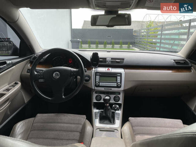 Серый Фольксваген Пассат, объемом двигателя 1.98 л и пробегом 201 тыс. км за 7300 $, фото 10 на Automoto.ua