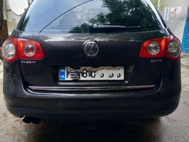 Серый Фольксваген Пассат, объемом двигателя 0 л и пробегом 300 тыс. км за 6300 $, фото 1 на Automoto.ua