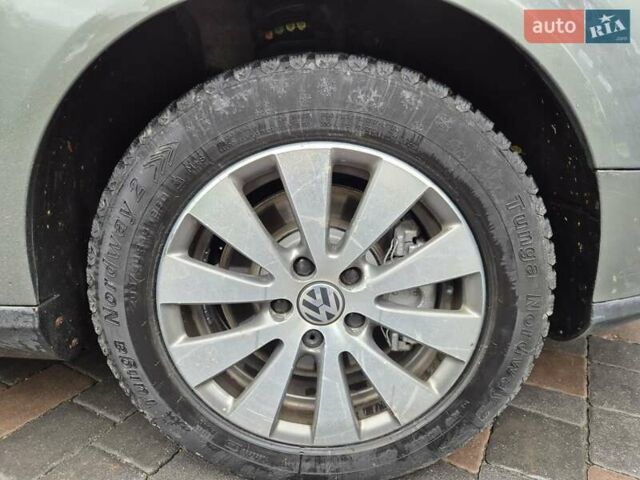 Серый Фольксваген Пассат, объемом двигателя 2 л и пробегом 282 тыс. км за 6300 $, фото 16 на Automoto.ua