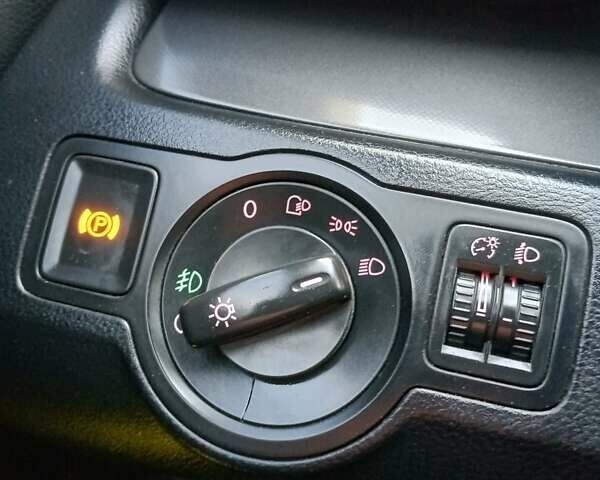 Серый Фольксваген Пассат, объемом двигателя 1.98 л и пробегом 240 тыс. км за 5800 $, фото 13 на Automoto.ua