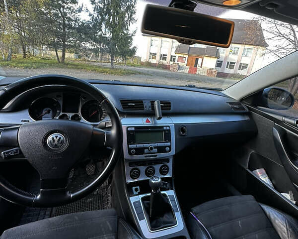 Серый Фольксваген Пассат, объемом двигателя 2 л и пробегом 260 тыс. км за 6500 $, фото 17 на Automoto.ua