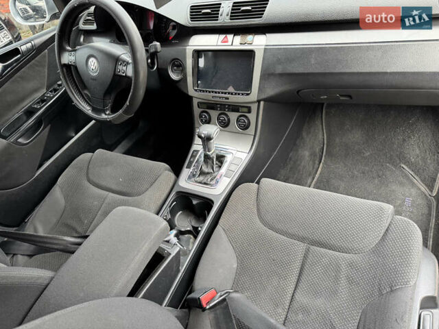 Серый Фольксваген Пассат, объемом двигателя 1.97 л и пробегом 267 тыс. км за 5800 $, фото 14 на Automoto.ua