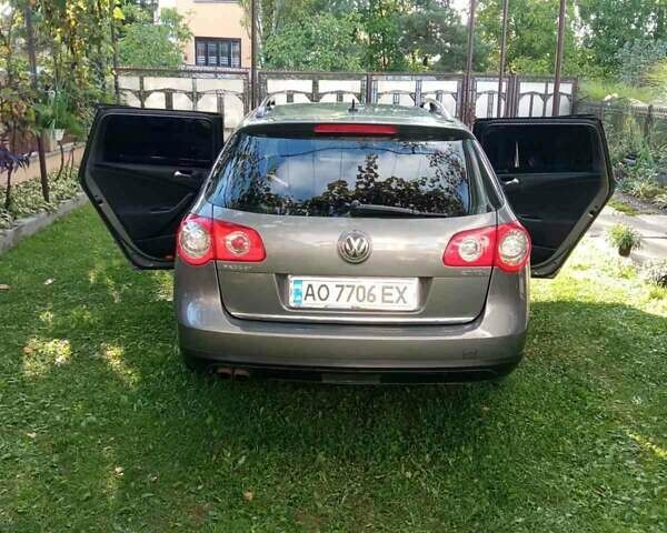 Серый Фольксваген Пассат, объемом двигателя 1.97 л и пробегом 250 тыс. км за 6600 $, фото 10 на Automoto.ua