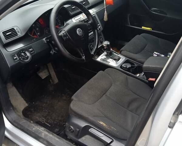 Серый Фольксваген Пассат, объемом двигателя 2 л и пробегом 263 тыс. км за 6700 $, фото 7 на Automoto.ua