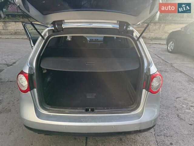 Сірий Фольксваген Пассат, об'ємом двигуна 1.9 л та пробігом 256 тис. км за 5850 $, фото 11 на Automoto.ua