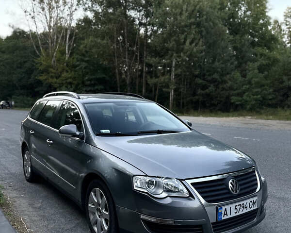 Серый Фольксваген Пассат, объемом двигателя 1.9 л и пробегом 435 тыс. км за 5200 $, фото 2 на Automoto.ua