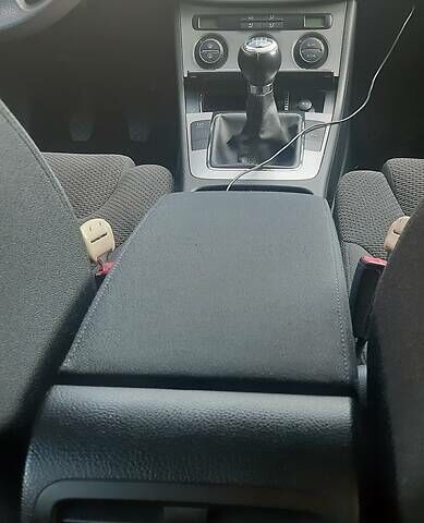 Серый Фольксваген Пассат, объемом двигателя 1.6 л и пробегом 165 тыс. км за 6500 $, фото 17 на Automoto.ua