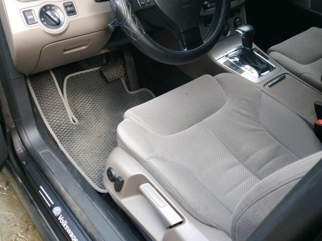 Серый Фольксваген Пассат, объемом двигателя 0 л и пробегом 300 тыс. км за 6300 $, фото 6 на Automoto.ua