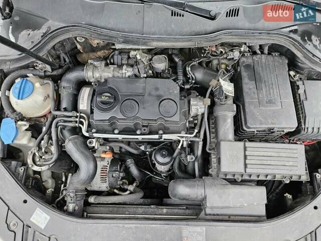 Сірий Фольксваген Пассат, об'ємом двигуна 1.9 л та пробігом 327 тис. км за 3333 $, фото 11 на Automoto.ua