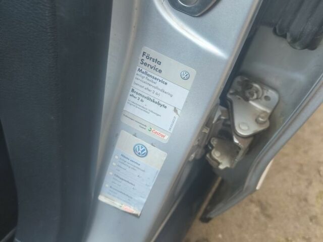 Серый Фольксваген Пассат, объемом двигателя 2 л и пробегом 265 тыс. км за 5500 $, фото 17 на Automoto.ua