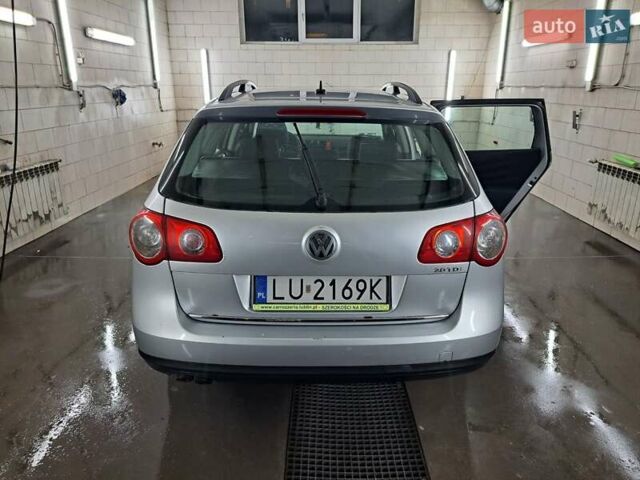 Серый Фольксваген Пассат, объемом двигателя 2 л и пробегом 310 тыс. км за 2450 $, фото 3 на Automoto.ua