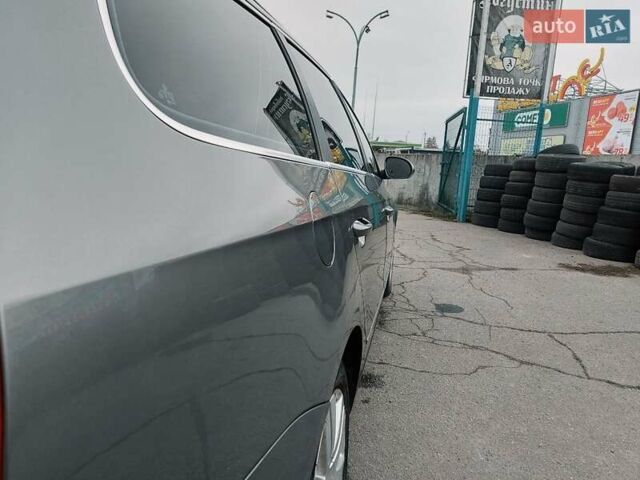 Серый Фольксваген Пассат, объемом двигателя 1.97 л и пробегом 287 тыс. км за 6550 $, фото 9 на Automoto.ua