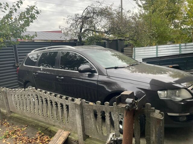 Серый Фольксваген Пассат, объемом двигателя 2 л и пробегом 370 тыс. км за 8000 $, фото 1 на Automoto.ua