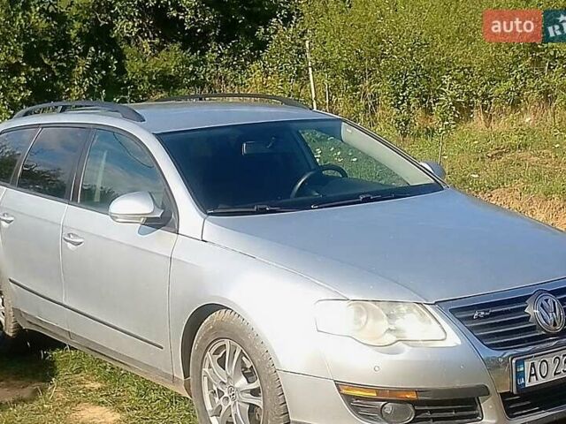 Серый Фольксваген Пассат, объемом двигателя 1.97 л и пробегом 298 тыс. км за 7000 $, фото 3 на Automoto.ua