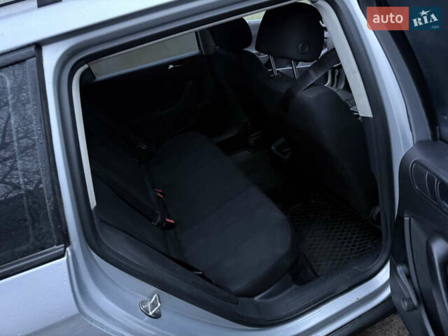 Серый Фольксваген Пассат, объемом двигателя 2 л и пробегом 300 тыс. км за 2950 $, фото 10 на Automoto.ua