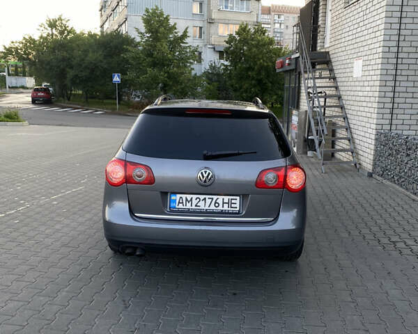 Серый Фольксваген Пассат, объемом двигателя 2 л и пробегом 245 тыс. км за 5600 $, фото 6 на Automoto.ua